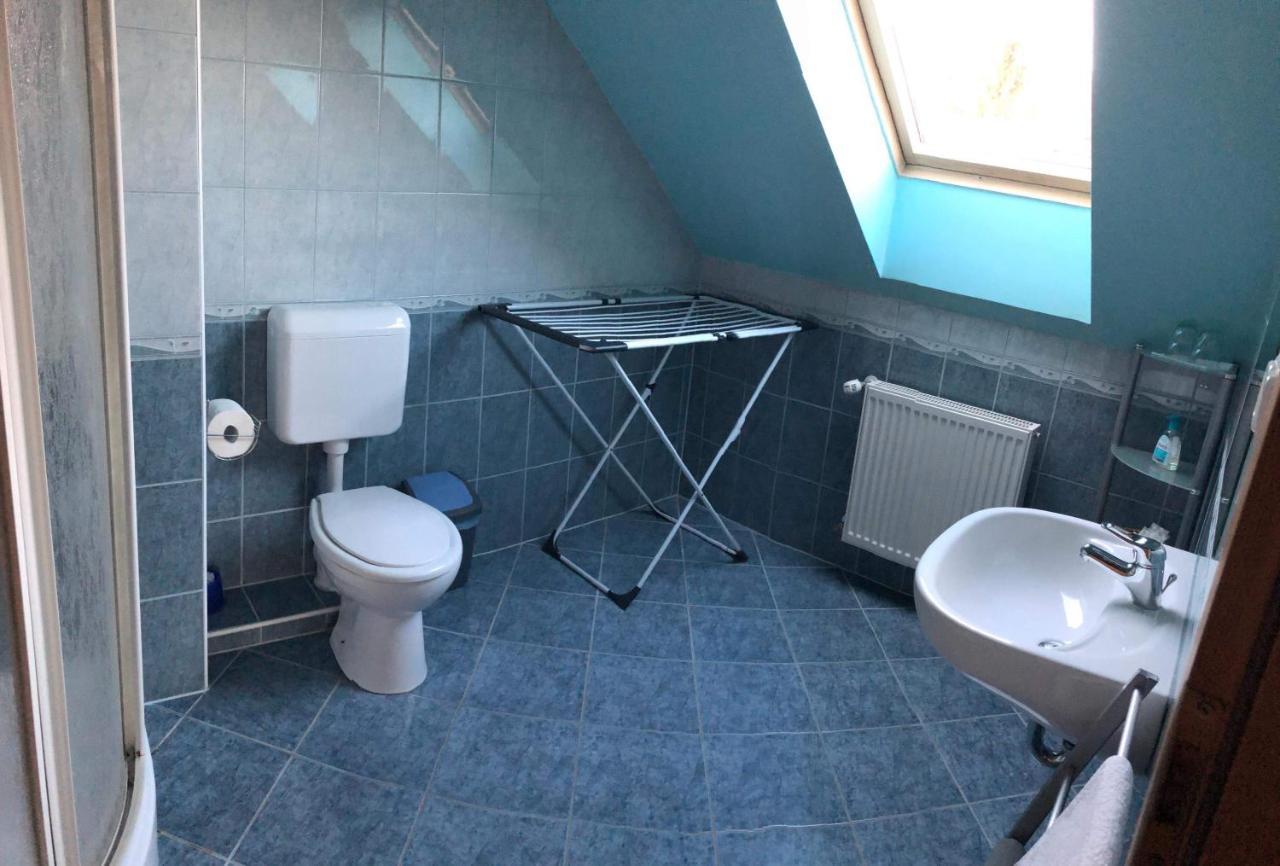 Kristály Apartmanház Sárvár Exterior foto