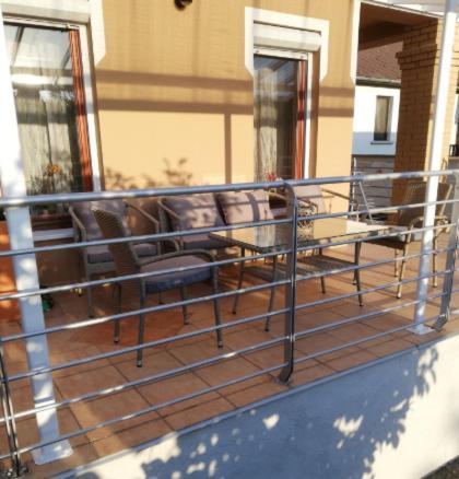 Kristály Apartmanház Sárvár Exterior foto